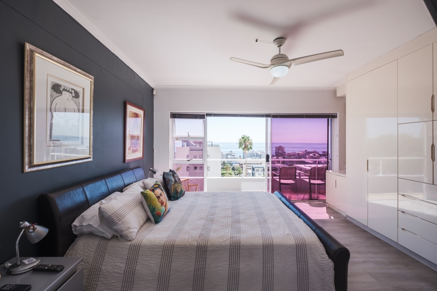 3 Bedroom Property for Sale in Sea Point Western Cape